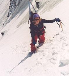 Hier Iva Filova beim Aufstieg durch die Rinne