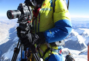 Filmen auf dem Gipfel.