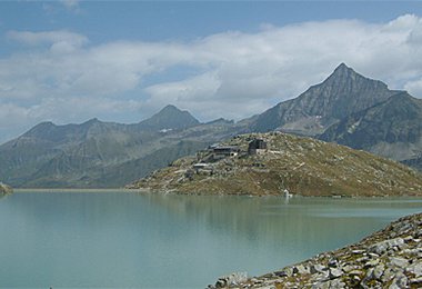 Von der Lage her gar nicht so schlecht - direkt am Weißsee.