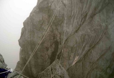 Seilbrücke an der ersten Scharte