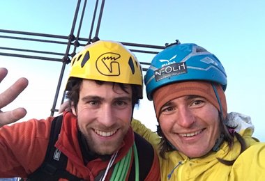 Vitto und Simon auf dem Gipfel der Kleinen Zinne (c) Simon Gietl