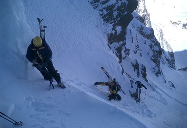Unter dem "Eiswulst", dem Ende der mittleren Rinne