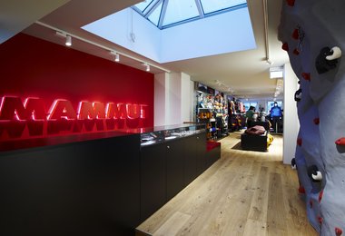 Mammut Monobrand Store in Linz