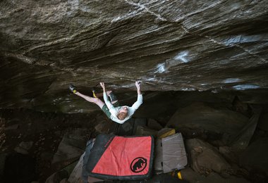 Jakob Schubert im Mount Doom (9A) (c) © Moritz Klee/Nodum Sports