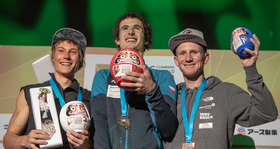 Siegherehrung Herren Lead, Alex Megos, Adam Ondra und Jakob Schubert  (c) Moritz Liebhaber