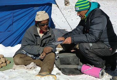 Bei der Verabschiedung unserer Yaktreiber Bild G. Kaltenbrunner