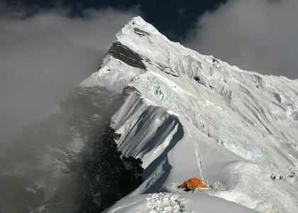 Reise-Reportage: „Nepal – Königreich der Götter“. Der Bergsteiger Olaf Rieck besucht auf seiner Reise die Everest-Region. Amphu Laptsa Middle, 6138 m. © Olaf Rieck