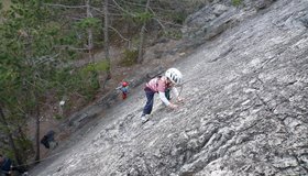 Perfekt für Kinder, um die ersten Schritte am Fels zu versuchen.
