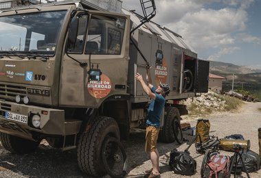 Josef Pfnür, Christian Schlessener seen during the Walls on Silk Road expedition in in Turkey on June 28, 2023 (c) Tim Glowacz / Red Bull Content Pool