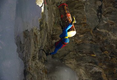 Der baumelnde Baumstamm war der Schlüssel zum Titel