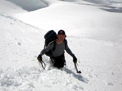 Bis zum Bauch im Schnee