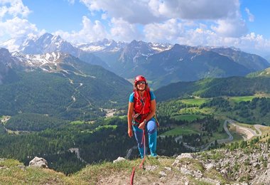 Ideal für alpine Klettertouren in den Alpen (Dolomiten, 1. Sellaturm Südostwand).