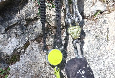 Drehspindel (Swivel) - die einzigen (Edelrid und Camp - da jeweils drei Achsen) die auch gut funktionieren.