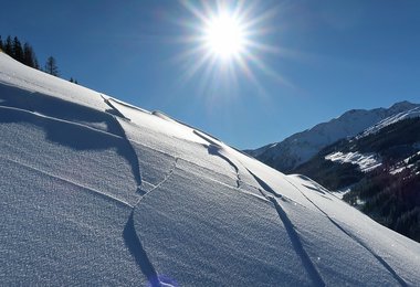 Die Bergrettung fordert - bei Lawinenstufe 4 nicht mehr ins freie Skigelände
