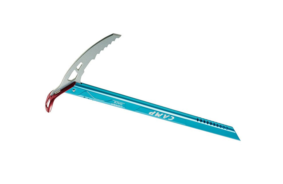 Der Camp Corsa Race Eispickel gewinnt den Ispo Gold Award